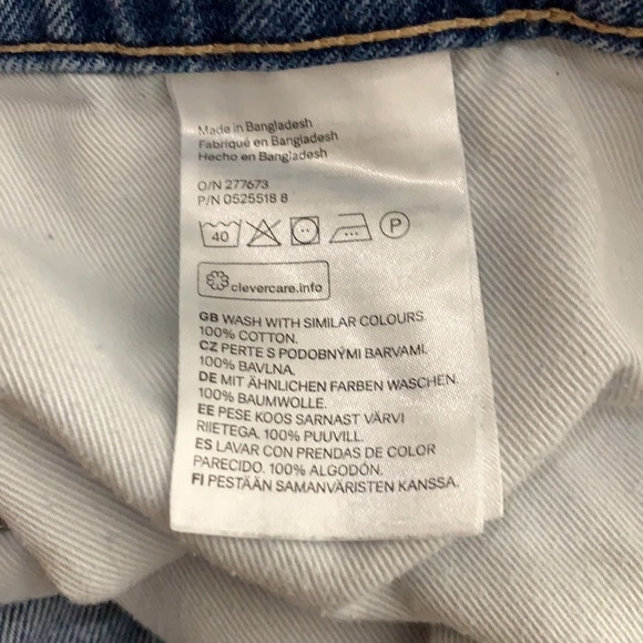 & Denim distressed boyfriend shorts size 4 - Picture 4 of 6